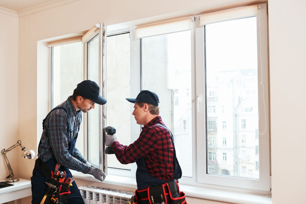 quality-light-construction-workers-installing-new-2021-09-03-20-52-47-utc-1024×683-1