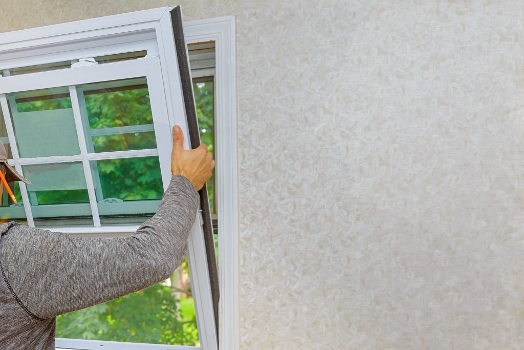 worker-in-the-installing-new-windows-in-an-house-2021-08-30-22-09-34-utc-1024×683-1